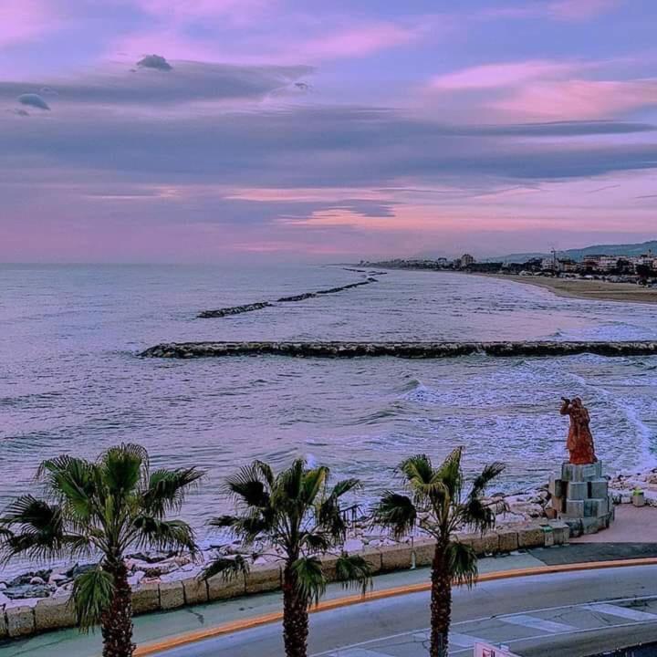 Apartamento App Sul Lungomare San Benedetto del Tronto Exterior foto